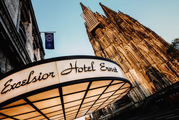 Excelsior Hotel Ernst Trailer